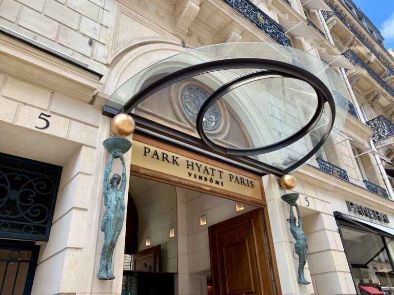 park-hyatt-paris-vendome-eingang